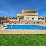 Luxury Pescadinha Near Beach, וילה