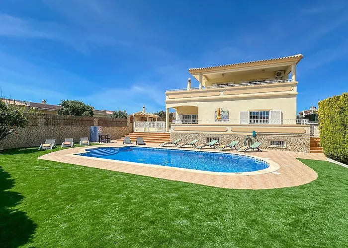 Luxury Pescadinha Near Beach, Villa Albufeira