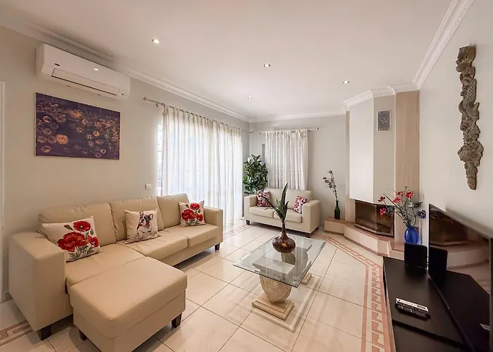 Luxury Pescadinha Near Beach, Villa