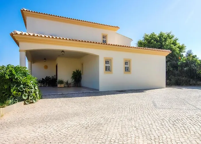 Luxury Pescadinha Near Beach, Villa