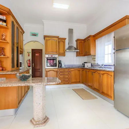 Luxury Pescadinha Near Beach, فيلة *