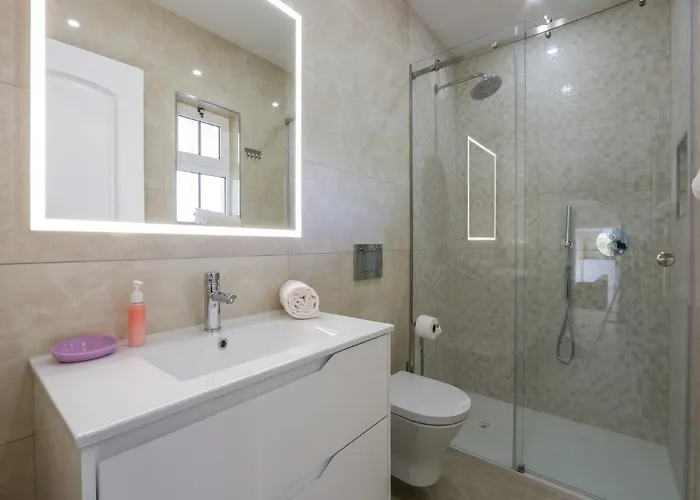 Luxury Pescadinha Near Beach, Villa Albufeira